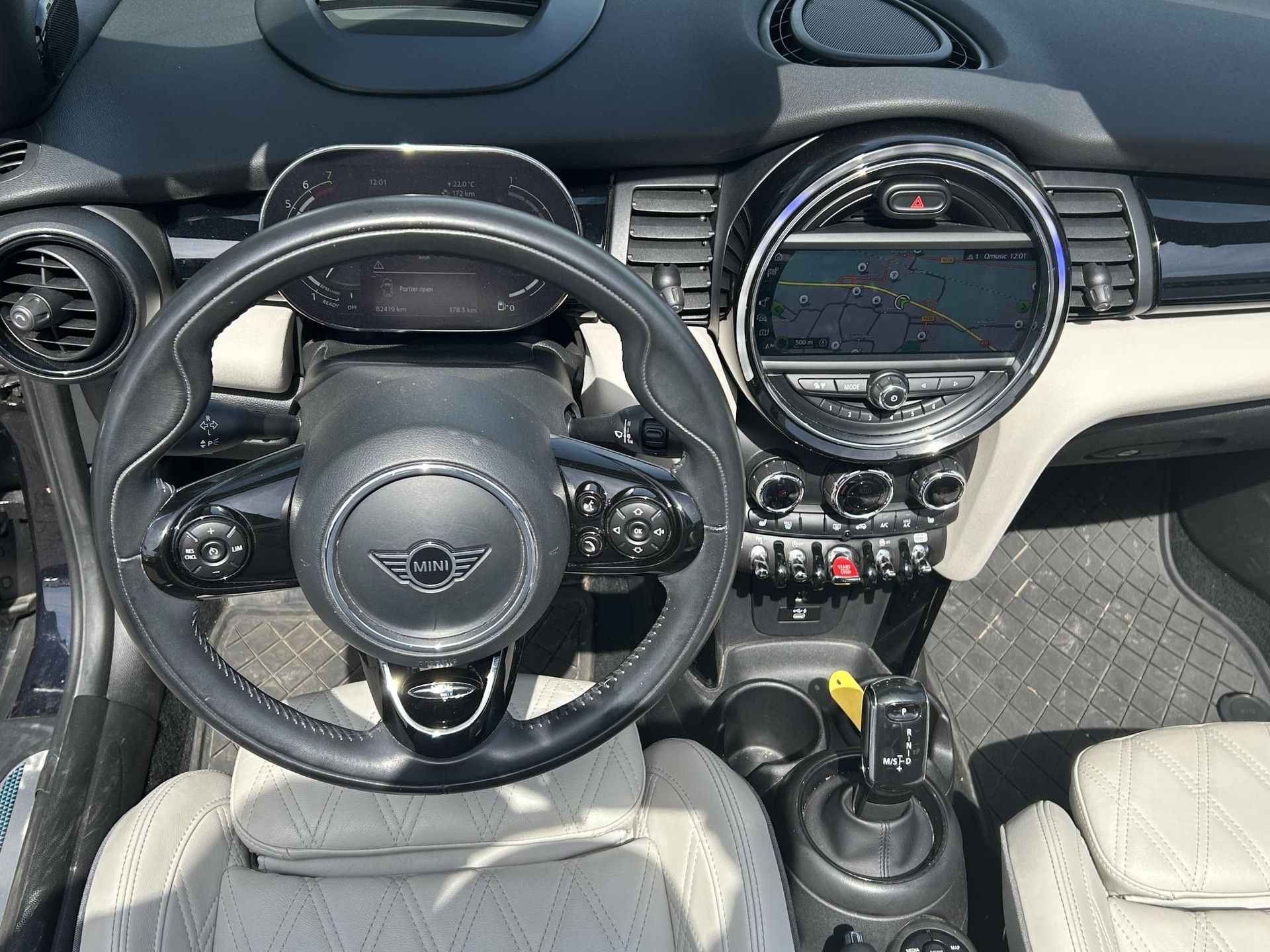 MINI CooperCabrio