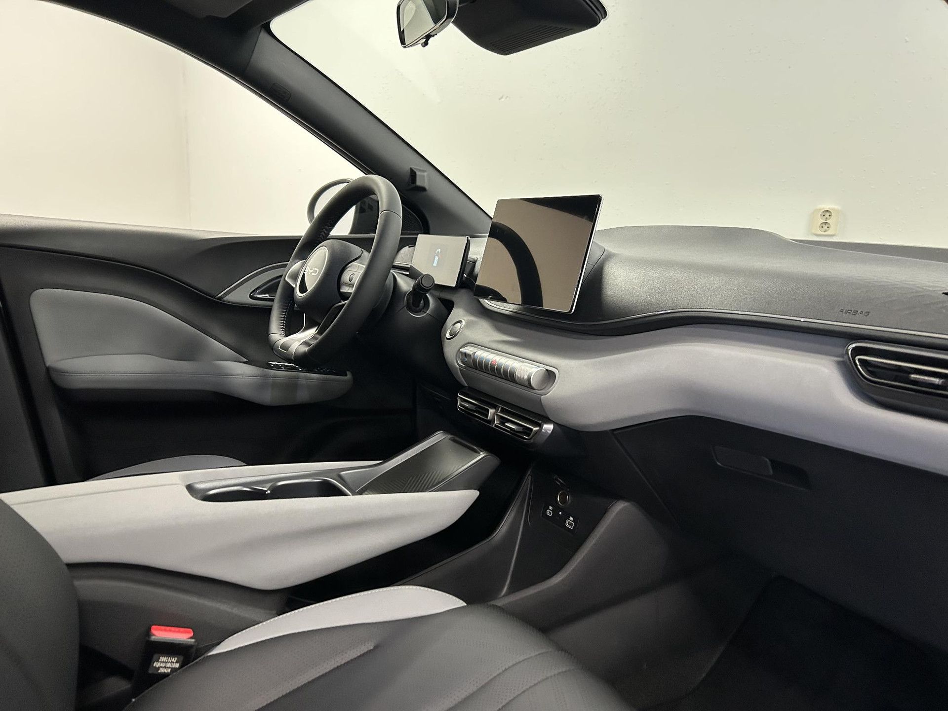 BYD DOLPHINSURF