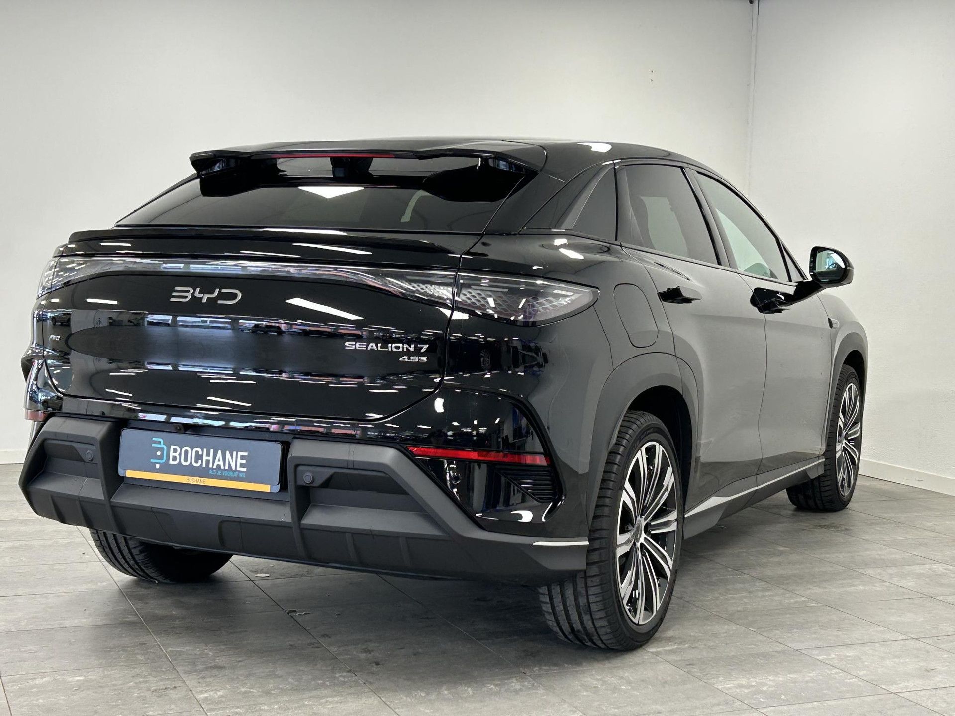 BYD SEALION