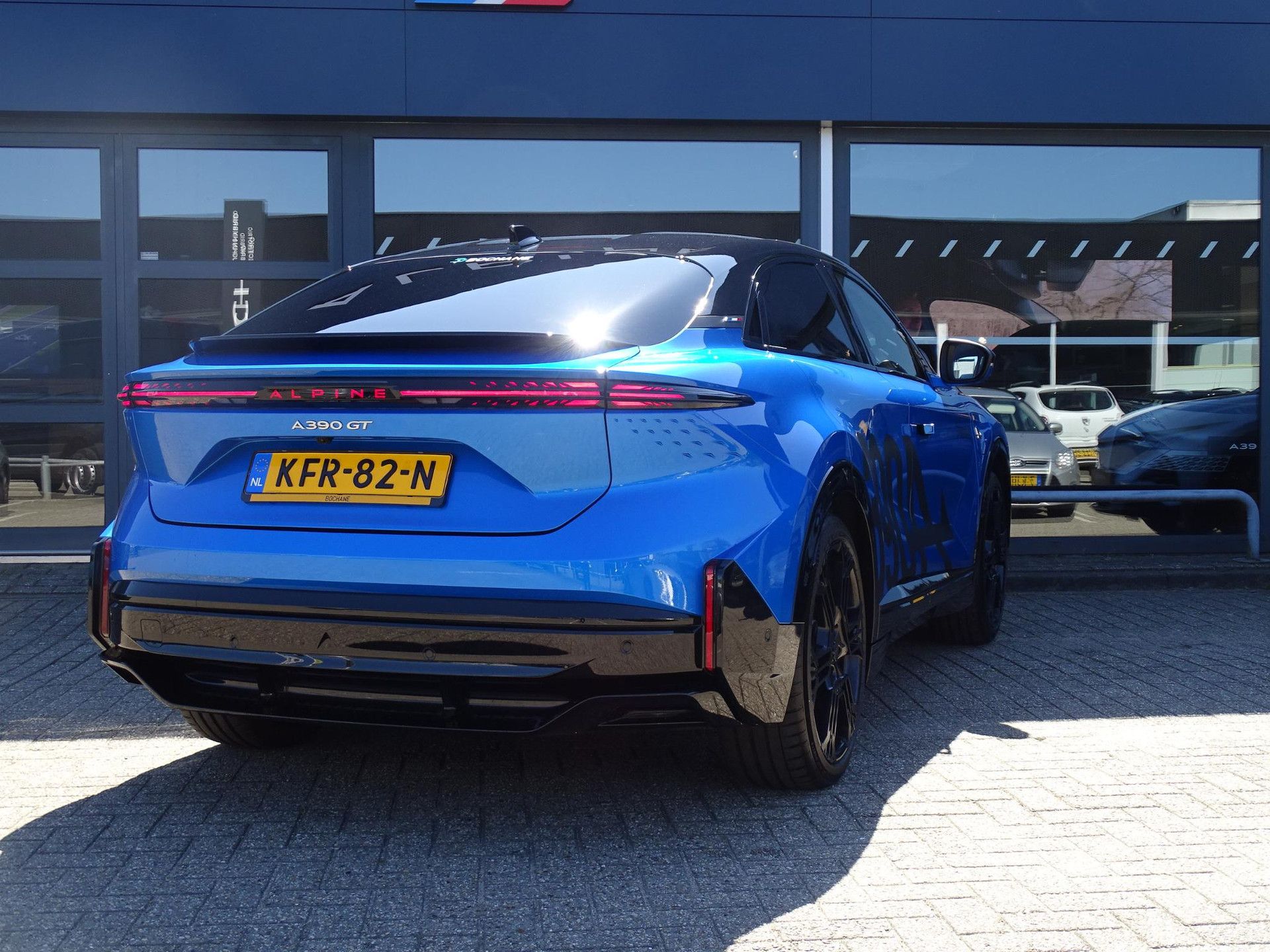 Alpine A390
