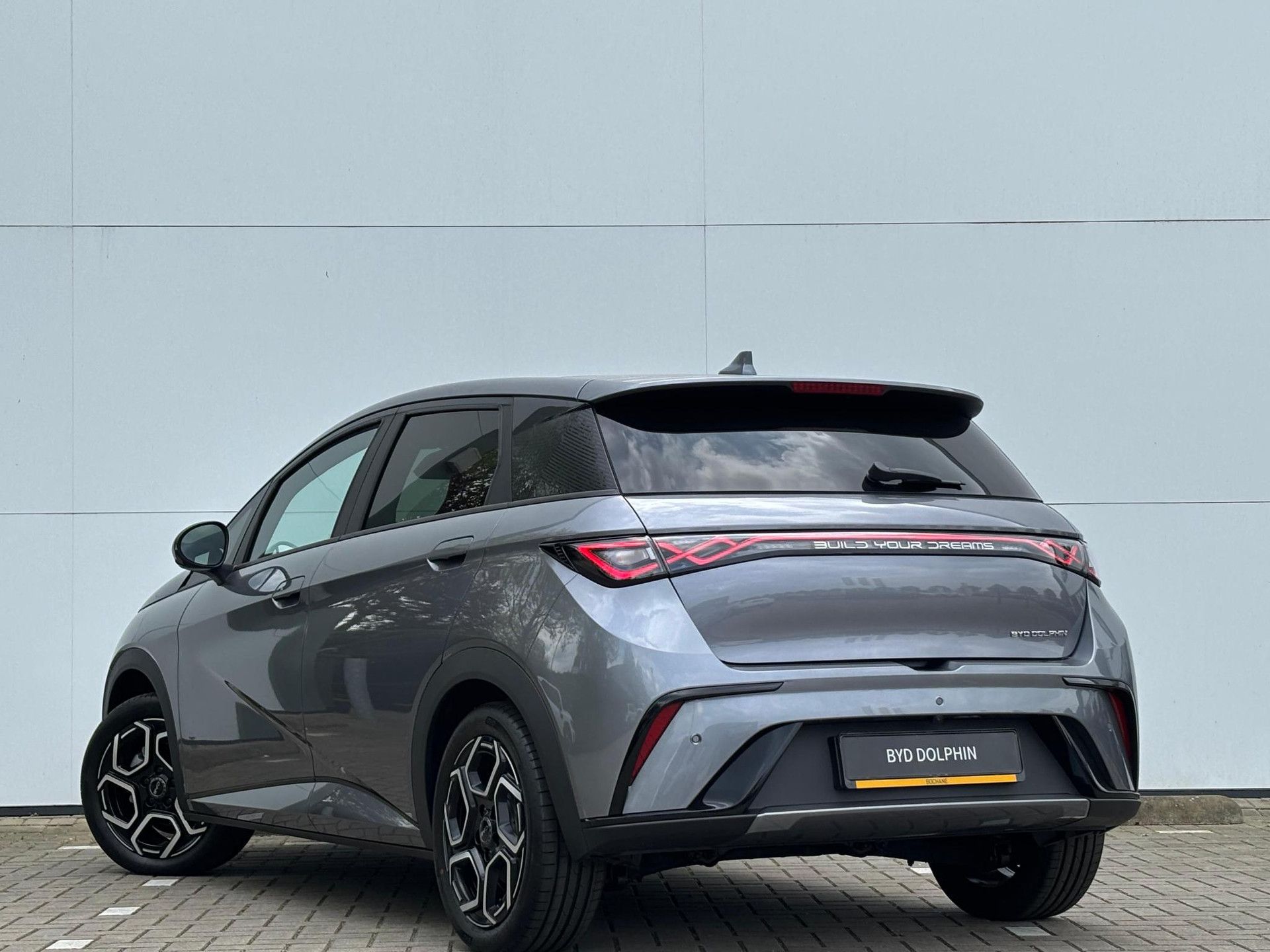BYD DOLPHIN