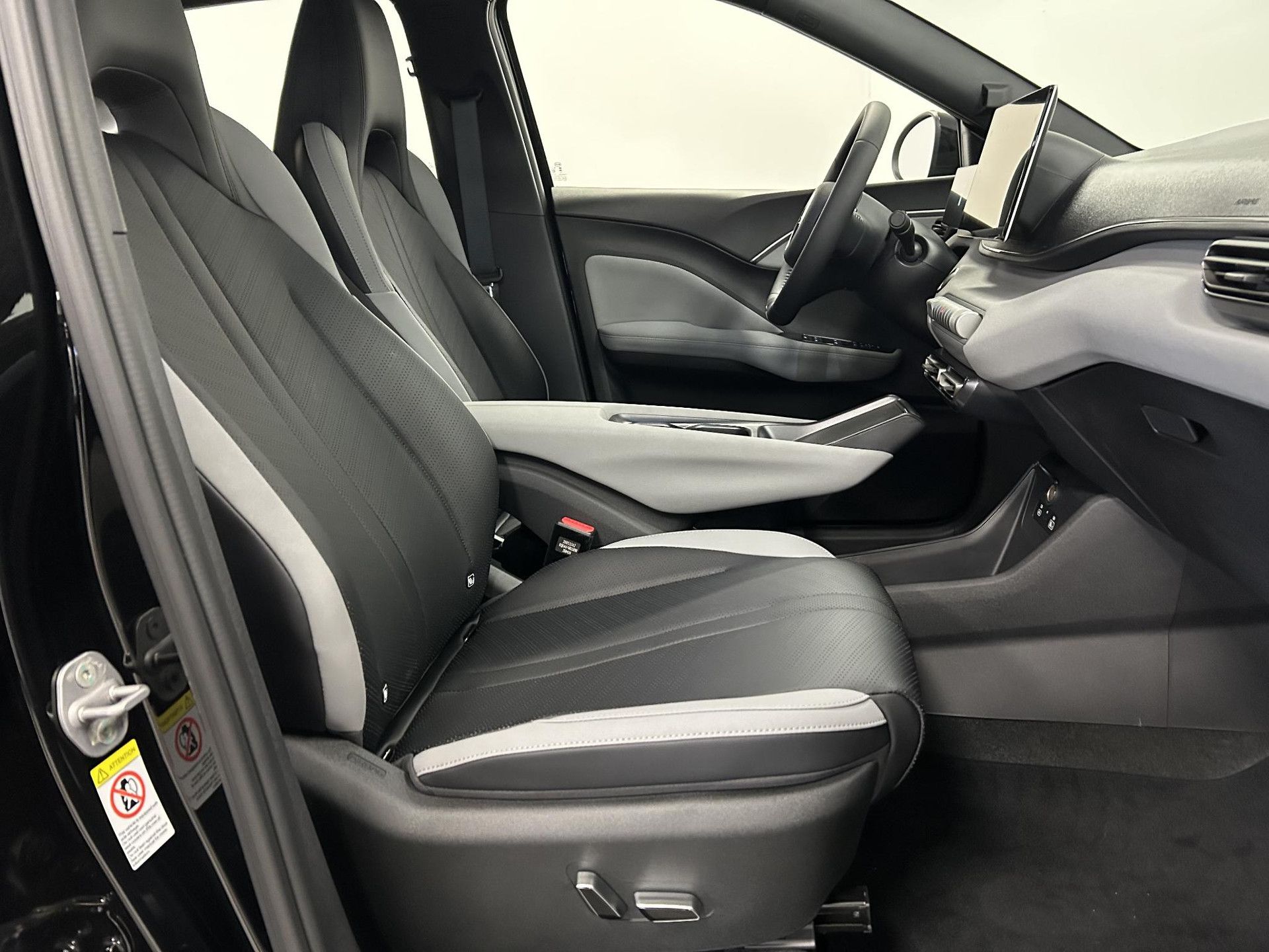 BYD DOLPHINSURF