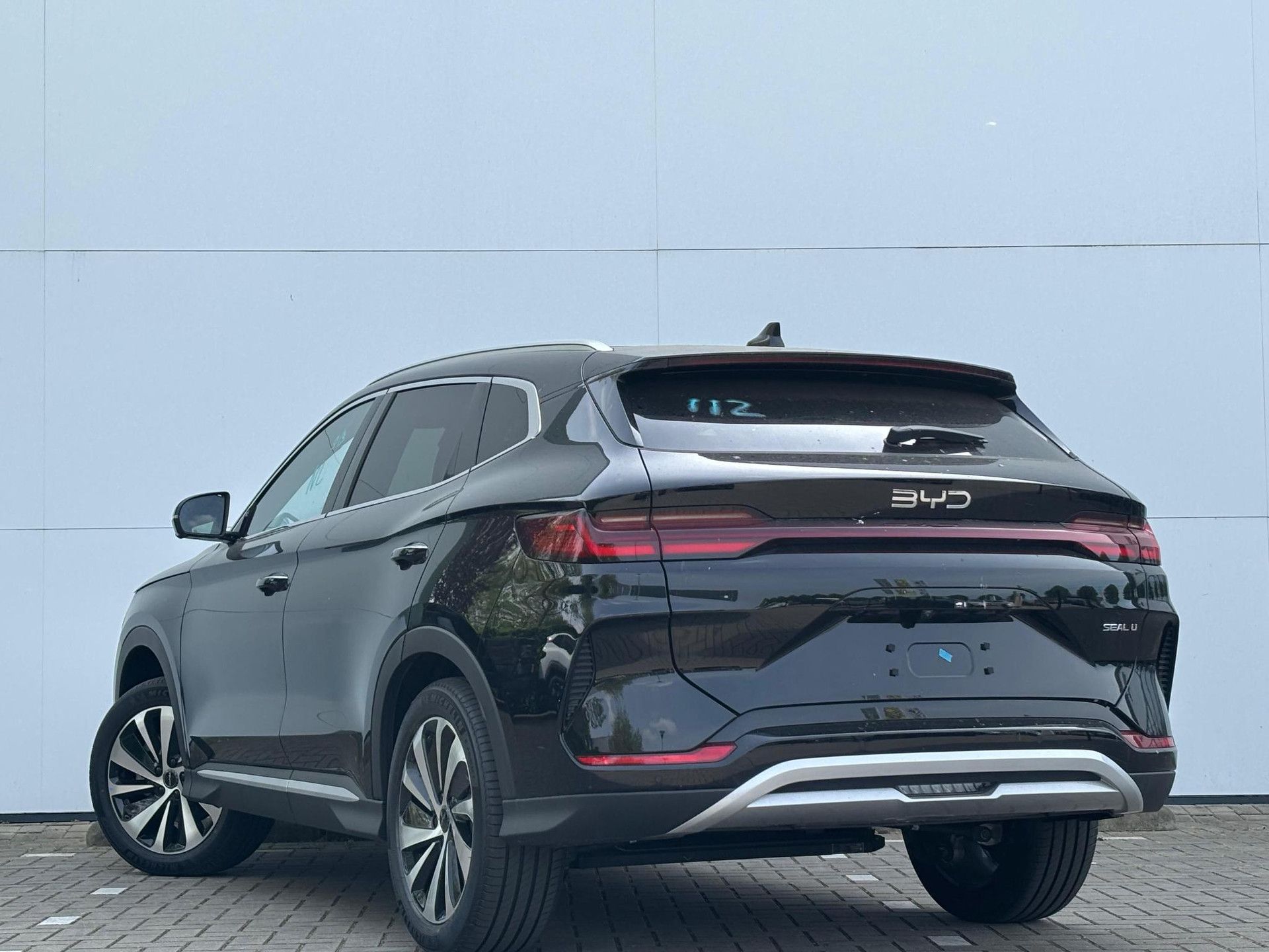 BYD SEALU