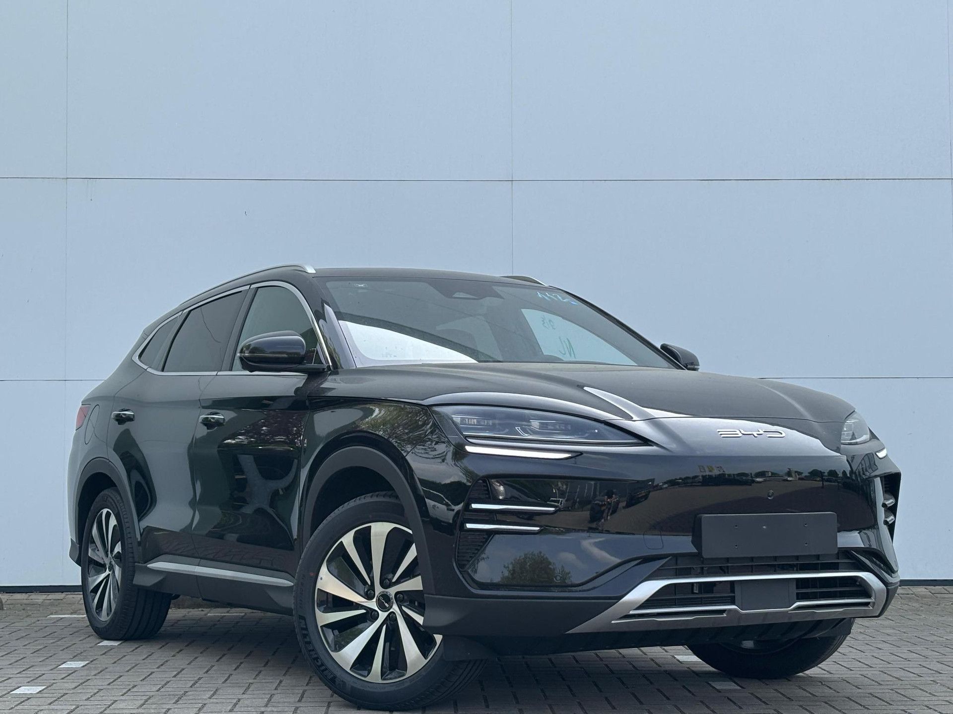 BYD SEALU