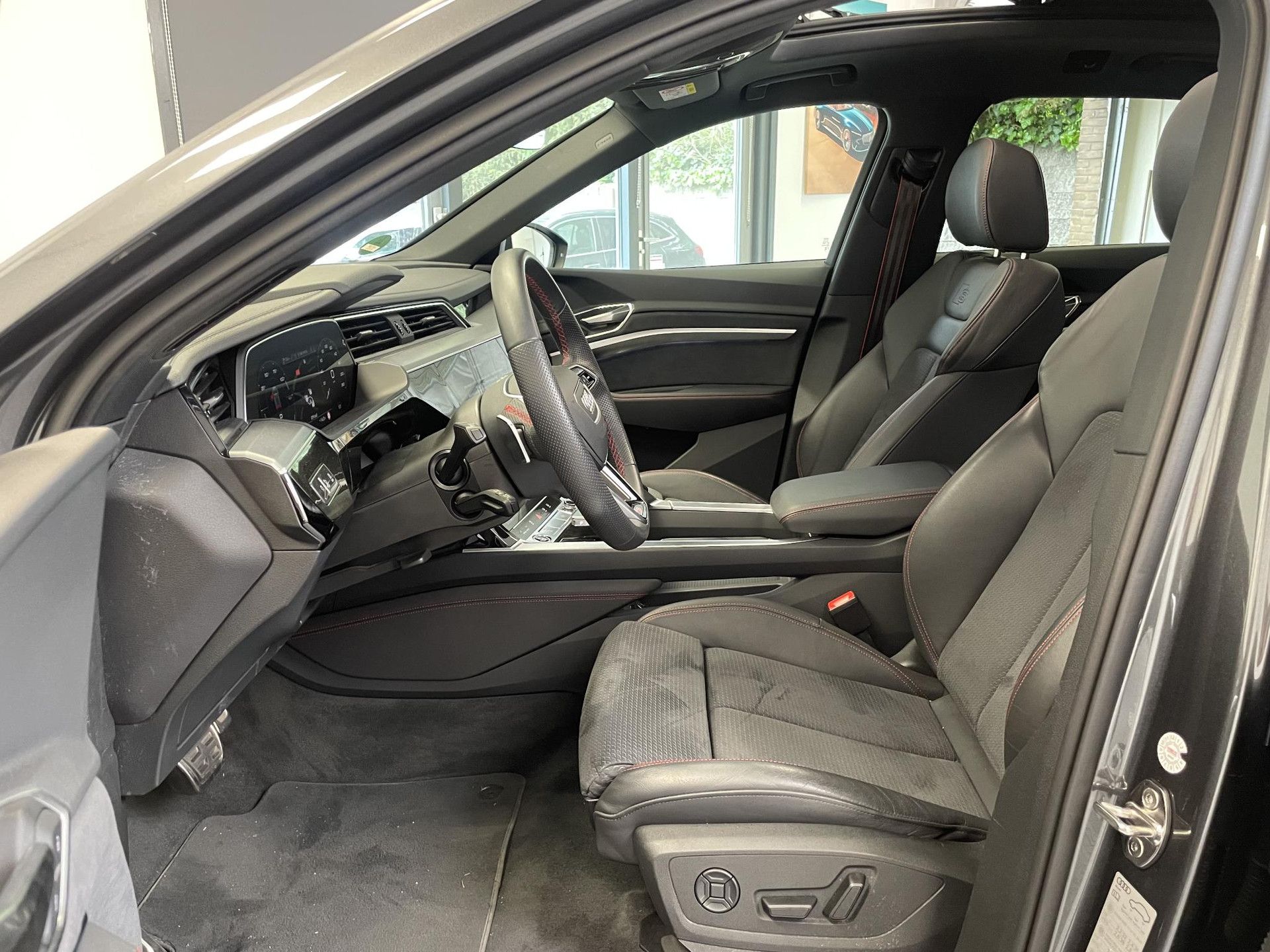 Audi Q8e-tron