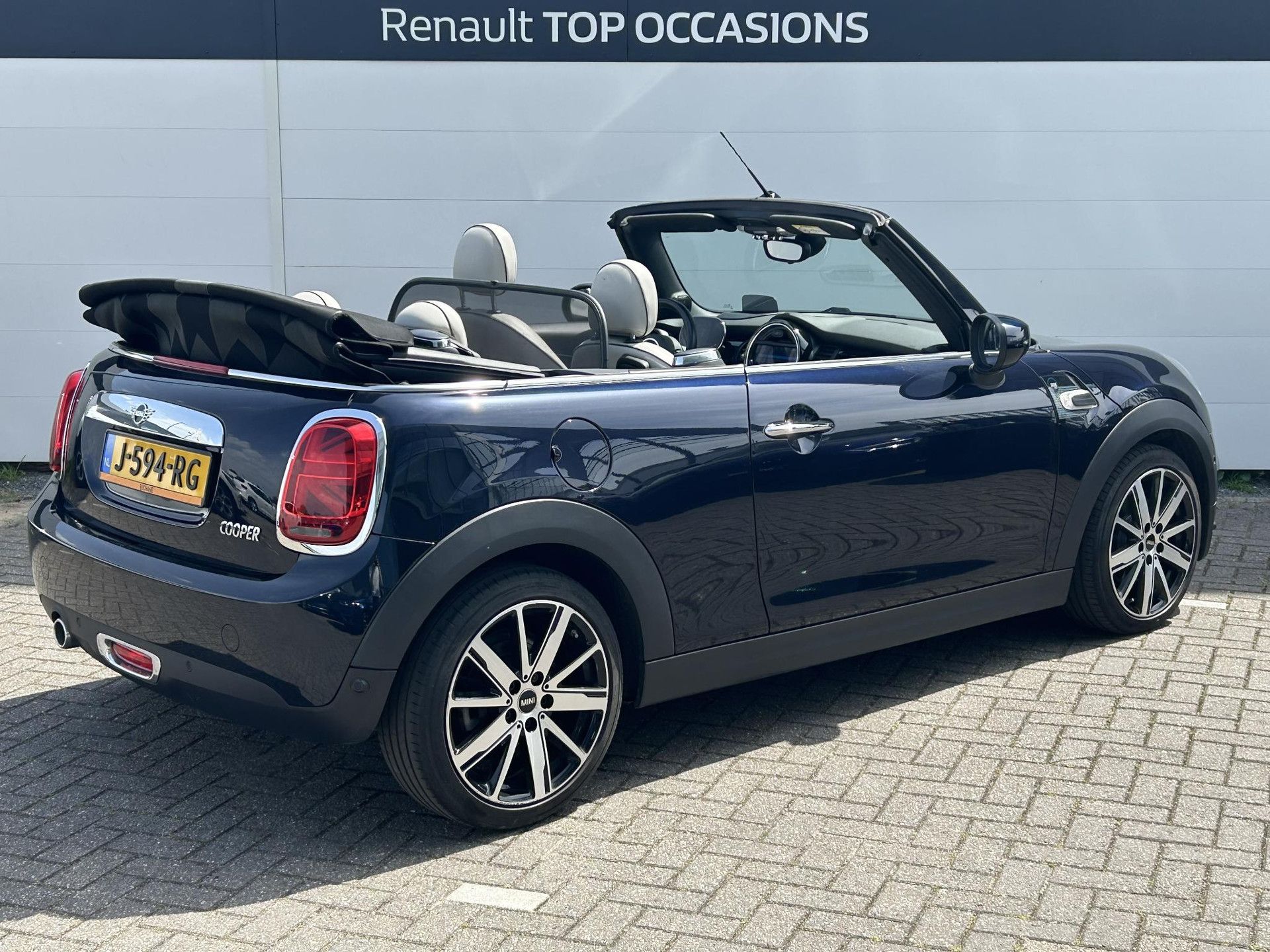 MINI CooperCabrio