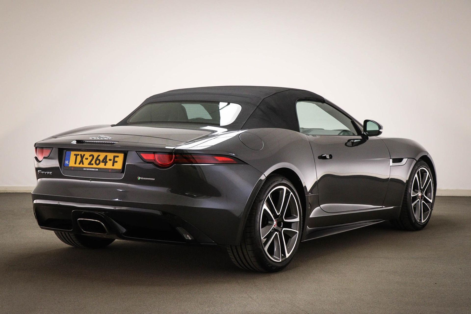 Jaguar F-Type